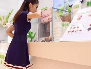 AISS爱丝(黄金版) – 下载西雅的女骑士全套，看看她是如何把骑士精神和时尚结合的，有点撩啊！