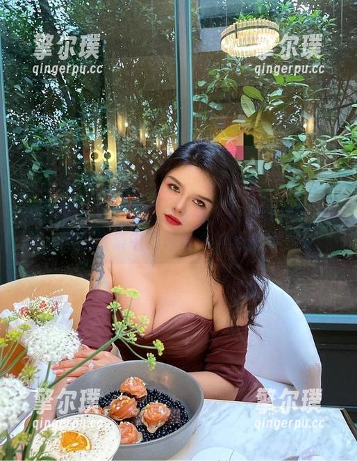 微密圈 - 姐妹花黑色系列：Jessie婕西的网盘合集中藏着什么神秘瞬间？