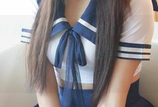 MFStar模范学院 – NaNa_baby的户外写真，阳光下的脸红是因为害羞，还是太热？