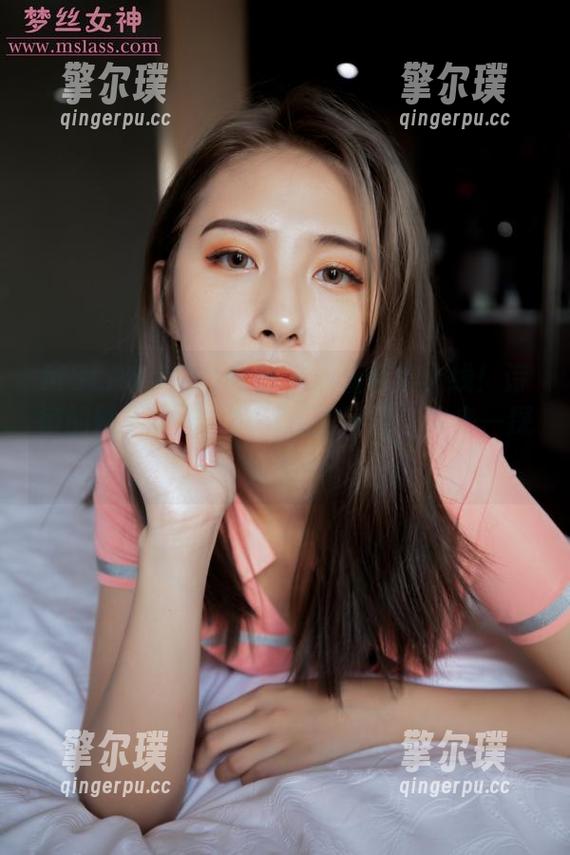 MSLASS梦丝女神-诗敏 MSLASS梦丝女神 - 最新合集上线!诗敏的靴下女神,踩出无限可能,快来一探究竟!