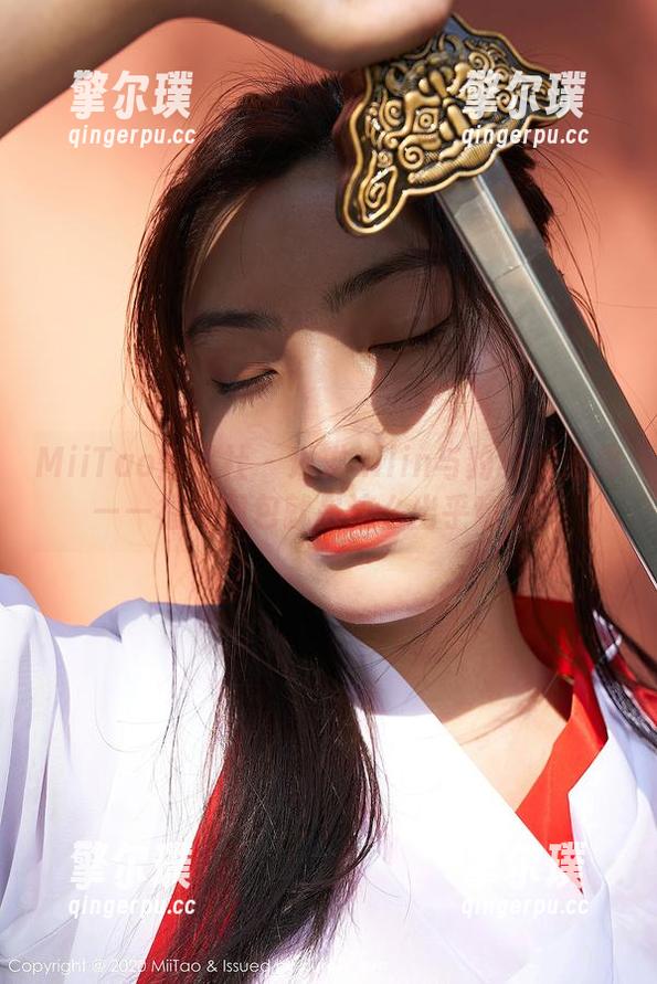 MiiTao蜜桃社-琳琳ailin MiiTao蜜桃社 - 琳琳ailin与豹纹的缠绵——福利图包就是这么出乎意料!