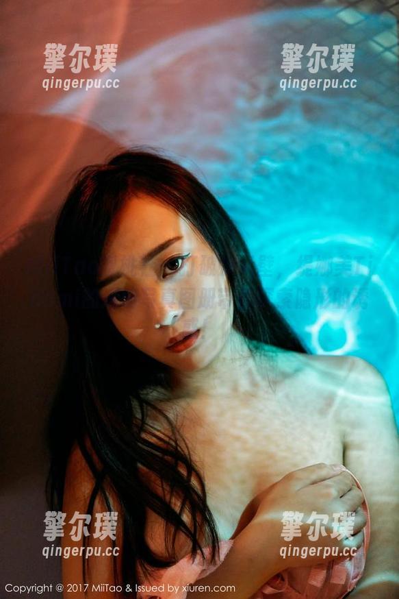 MiiTao蜜桃社-缇娜美Tinami MiiTao蜜桃社 - 打破次元壁,缇娜美Tinami的透明写真图册带你探索隐形的诱惑!