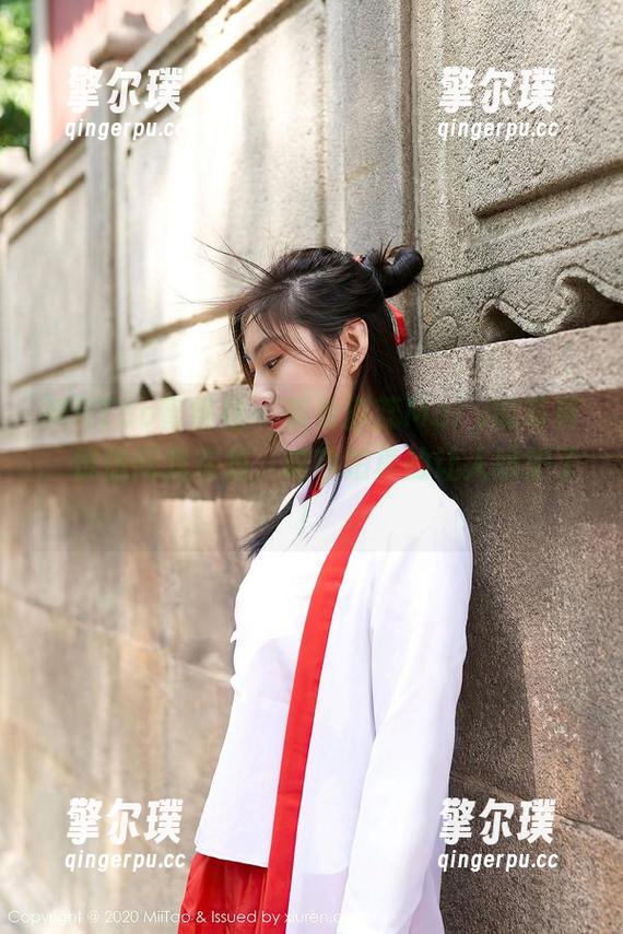 MiiTao蜜桃社-蜜蕊Mary MiiTao蜜桃社 - 观看蜜蕊Mary的写真,恍惚间我在想,这自拍真的让人嫉妒了!