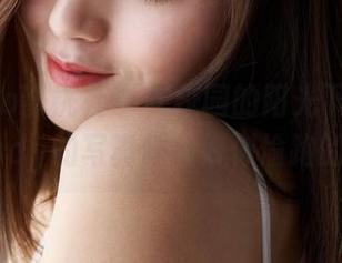 MiiTao蜜桃社 – 在校园的阳光下，静香Mandy的写真作品好似偷跑的夏天