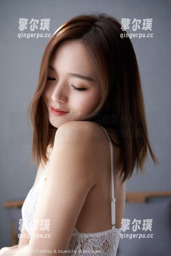 MiiTao蜜桃社-静香Mandy MiiTao蜜桃社 - 在校园的阳光下,静香Mandy的写真作品好似偷跑的夏天