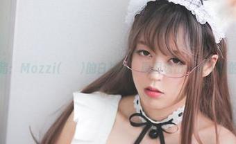 在线目睹：Mozzi(모찌)的白衬衫，原图透出一丝不羁的气息。