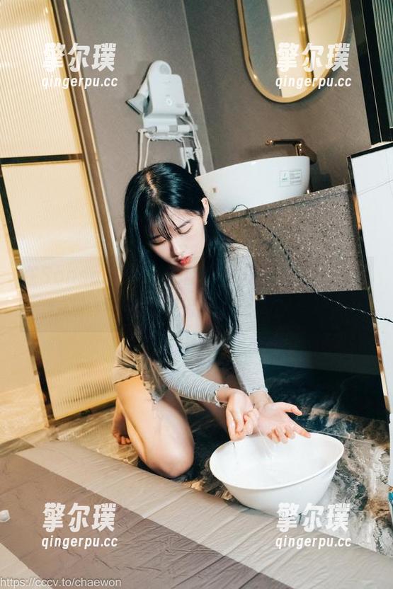 在Sonson(손손)的暗黑女仆图集里，谁说不能把黑暗变得迷人？