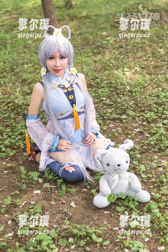 TouTiao头条女神-信悦儿 TouTiao头条女神 - 信悦儿的兔女郎:原图看得我小心脏蹦跶!