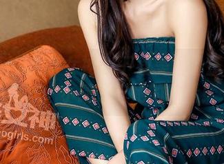 TouTiao头条女神 – 下载美图的正确打开方式：小晴子与她的钟晴！