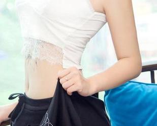 UGirls尤果网 – 游子熙的棉袜写真，温柔地拂过心头