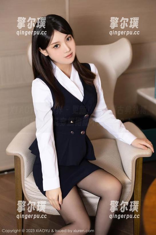 XIAOYU语画界 - 更新！杨晨晨古典礼裙旗袍，谁说穿旗袍就不能俏皮？！