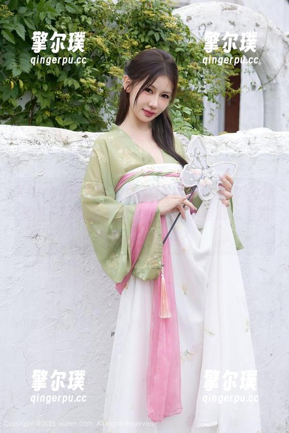 Xiuren秀人网-Mieko林美惠子 Xiuren秀人网 - 新的JK风潮!Mieko林美惠子的更新又掀起了一阵小波澜,不知道你们怎么样?