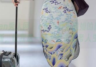 Xiuren秀人网 – e宝小野猫姐姐的新写真更新，让我这一整天都在思考人生！