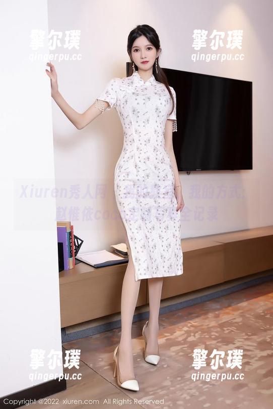 Xiuren秀人网 - 我的教室，我的方式：赵惟依coco定制写真全记录