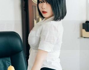 从会议室到摄影棚，Zia(지아)的职业装写真大变身！