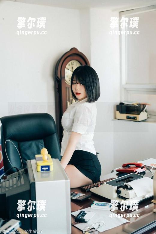 从会议室到摄影棚，Zia(지아)的职业装写真大变身！