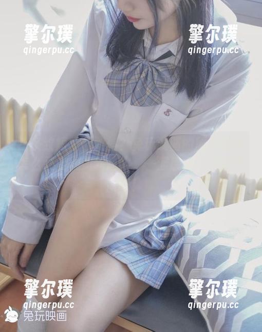 兔玩映画 这条纹短裙你敢信?兔玩映画的原图里我怎么又变得如此迷人,一起感受这份神奇吧!