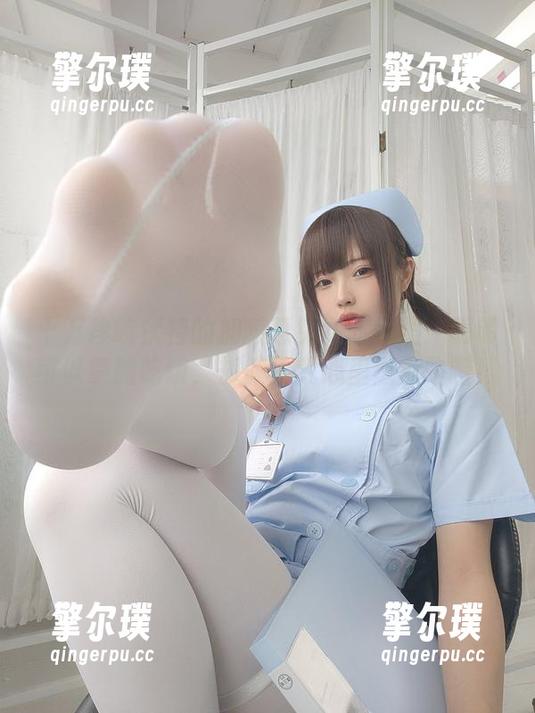 十万珍吱伏特的加藤惠兔女郎场照：明明可以靠脸吃饭，却偏要我心里默默咯噔！