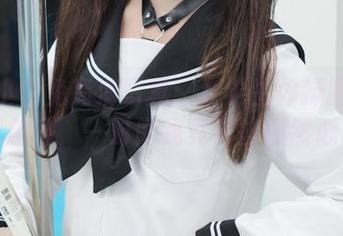 可可小白兔高清写真：女学生体操服下的无尽魅惑，一时间我竟有些怦然心动。