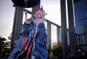 当奶狮不咬人遇上高跟鞋：这美图简直是壁纸界的冠军！