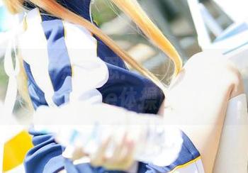 这一组写真有点意思：嫣嫣子与她的BlueArchive体操服时刻