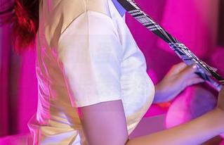 尤蜜荟 – 看“您的蛋蛋”的豹纹高清写真，心里到底是羡慕还是嫉妒呢？