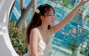 白衬衫不简单，御子Yumiko专属作品集带你走进时尚的无限可能！