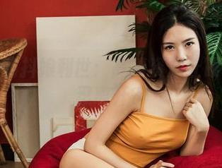 白丝里的抖娘利世：高清资源让眼睛都不忍离开？