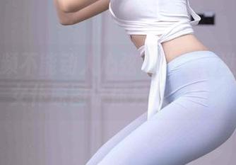 谁说视频不能动人心弦？抖娘利世的空气女仆原图让你另眼相看。