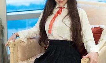 推女郎 – 在连欣的清纯作品中，找寻那些隐秘的纯真瞬间