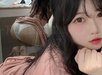 精选一下！是依酱吖的妹妹，这些自拍真的是绝了！