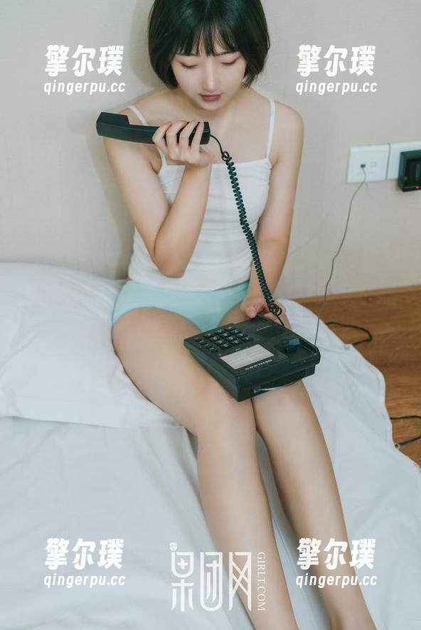 果团网-甜Abby 果团网 - 更新!甜Abby的新制服作品集,满满的青春气息和小期待!