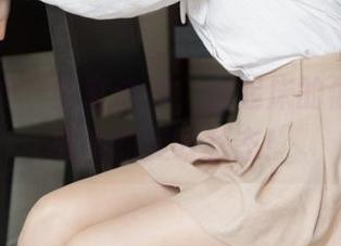 梦丝女神 – 全套诗琪，刚起床的仙女，下载她的美好状态！