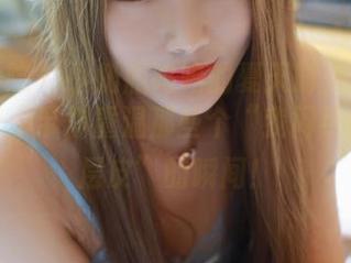 模范学院 – 小奶瓶呜呜的夏天时光：美图与图包，带你重温那些个“我闷热得要掉层皮”的瞬间！