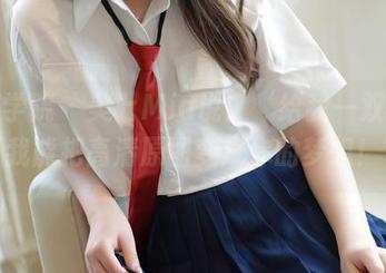 模范学院 – 美七Mia说：‘给我一双美足，我能把高清原图变成你的梦想！’