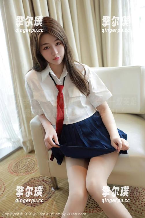 模范学院-美七Mia 模范学院 - 美七Mia说:‘给我一双美足,我能把高清原图变成你的梦想!’
