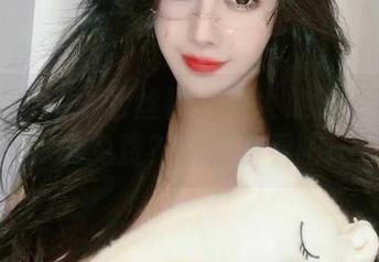 微密圈 – 猪小七丝袜套图大放送！你敢信我说免费？快来看看吧！