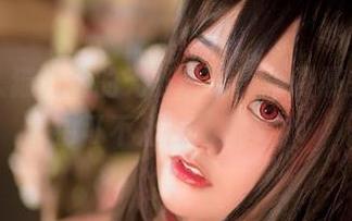 带你进入猫九酱的无圣光写真，漫展里的萤火虫可不止在闪烁哦！