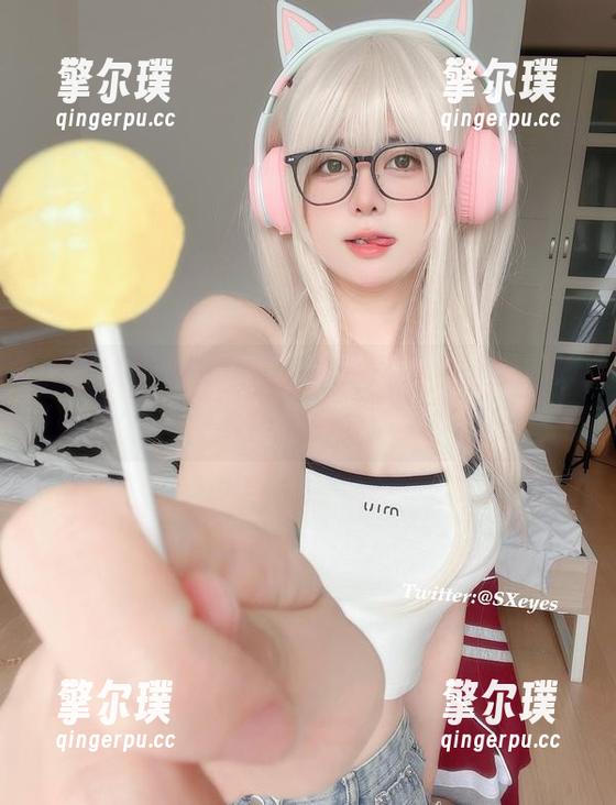 眼酱大魔王w水手服写真精选，给你一个夏天的幻梦。