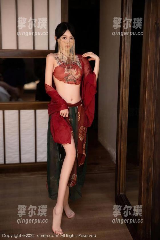 秀人网 - 厨娘兔妹妹的绝活：原图展现风采，更新别样情趣！