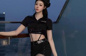 秀人网 – 当女王遇上原图，史雨姐姐的套图让我想到了夏天？