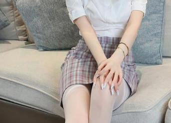 秀人网 – 快来抓住唐安琪的新人模特精华资源，图片简直太好看！
