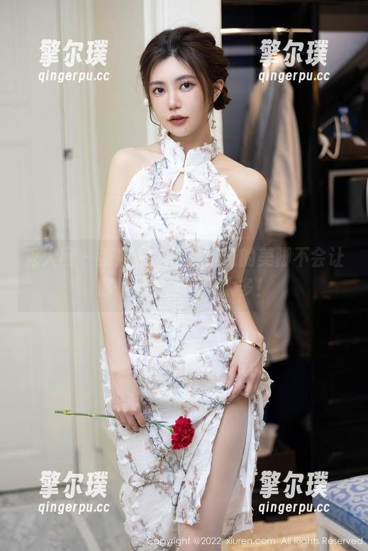 秀人网 - 别担心，奶油妹妹的美脚不会让你‘流口水’…太多！