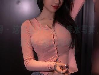 秀人网 – 这就是汁汁的死库水写真，水波潋滟，抓住眼球！