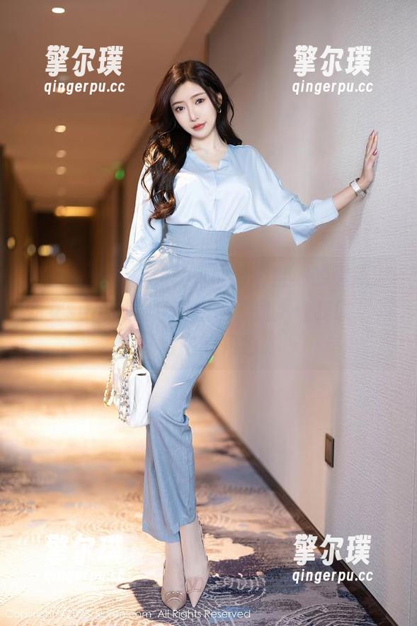 秀人网-龙女sunny 秀人网 - 棉袜和写真,两个世界的碰撞。龙女sunny的定制作品,竟然让我联想到童话中的角色。