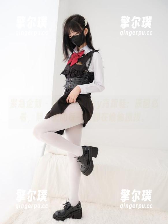紧急企划-小奶糕Milky 紧急企划 - 小奶糕Milky高跟鞋:原图必看,照片里的每一角都在偷偷撩拨。