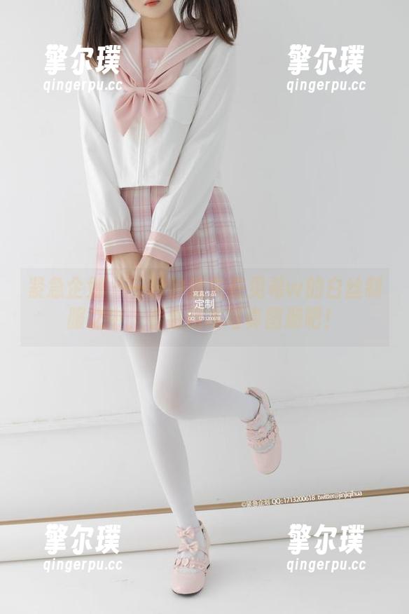 紧急企划-见希w 紧急企划 - 一秒钟迷失在见希w的白丝制服之中,看看这本写真图册吧!