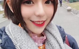 随便划几下，高清图片里的舞小喵简直玉藻前的真命天女。