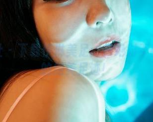 蜜桃社 – 下载伊琳美足：你绝对不能错过的绝美足迹！
