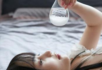 蜜桃社 – 偶遇珍妮Jeane女仆美图，这气氛我就喜欢！